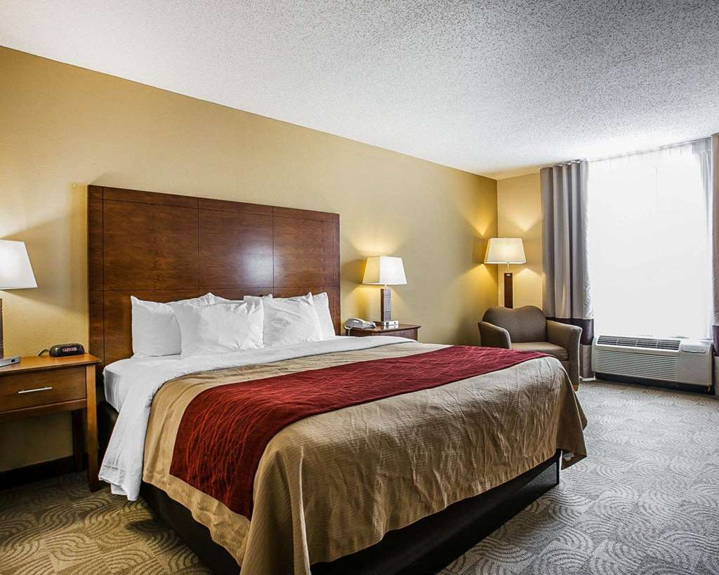 Comfort Inn & Suites Santee I-95 Bilik gambar
