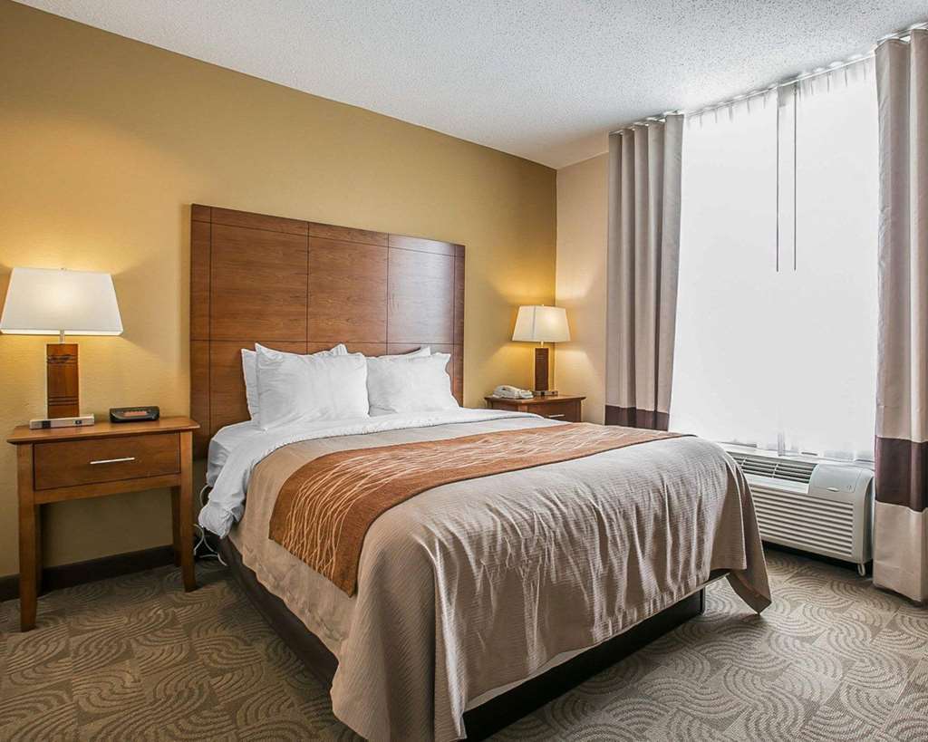 Comfort Inn & Suites Santee I-95 Bilik gambar