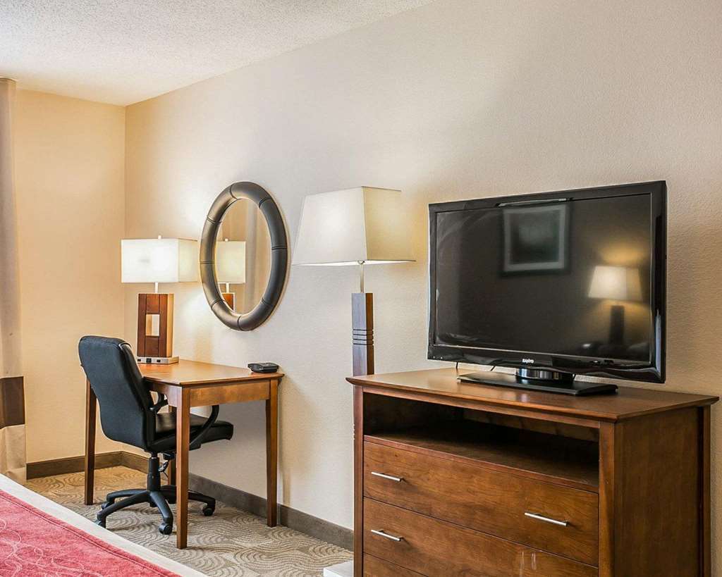 Comfort Inn & Suites Santee I-95 Bilik gambar